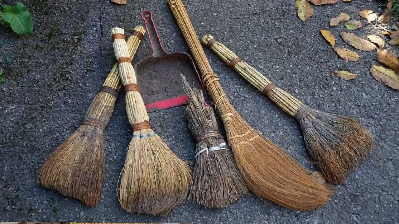 सूर्यास्त के बाद भूलकर भी न करें यह काम, नहीं तो झेलना पड़ेगा भारी नुकसान ! सूर्यास्त के बाद भूलकर भी न करें यह काम, नहीं तो झेलना पड़ेगा भारी नुकसान !
