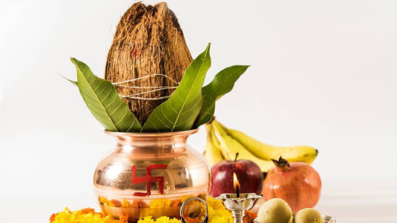 हिंदु धर्म में क्यों शुभ माना जाता है नारियल का फोड़ना? हिंदु धर्म में क्यों शुभ माना जाता है नारियल का फोड़ना?