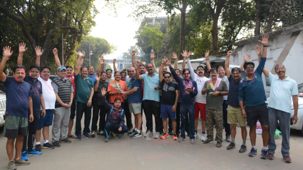 एक ऐसा अनोखा गांव, जहाँ सूरज निकलने से पहले गांव का चक्कर लगाते है लोग! एक ऐसा अनोखा गांव, जहाँ सूरज निकलने से पहले गांव का चक्कर लगाते है लोग!