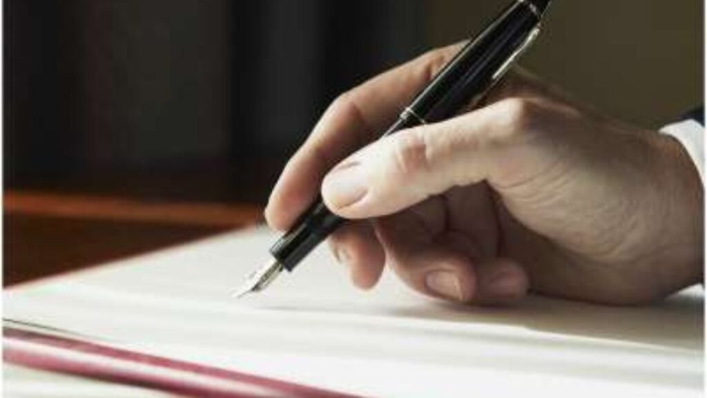 आपका एक सही सिग्नेचर बदल सकता है आपकी किस्मत!