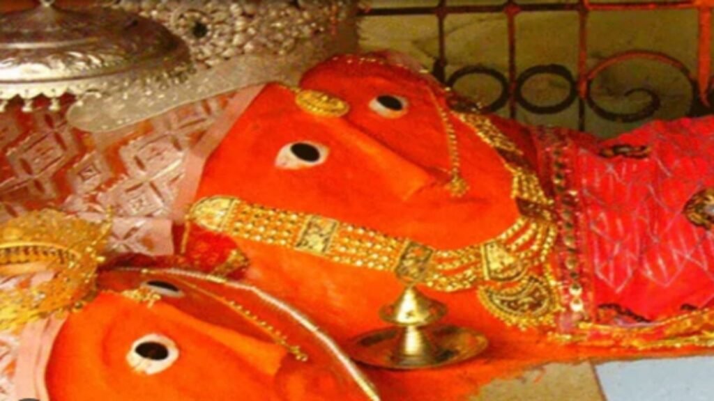 पाकिस्तान में मौजूद है माता शक्ति के 51 शक्तिपीठों में से एक शक्तिपीठ! पाकिस्तान में मौजूद है माता शक्ति के 51 शक्तिपीठों में से एक शक्तिपीठ!