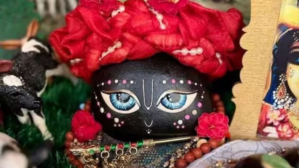 देव दीपावली के दिन करें ये उपाय, होगा धन लाभ! देव दीपावली के दिन करें ये उपाय, होगा धन लाभ!
